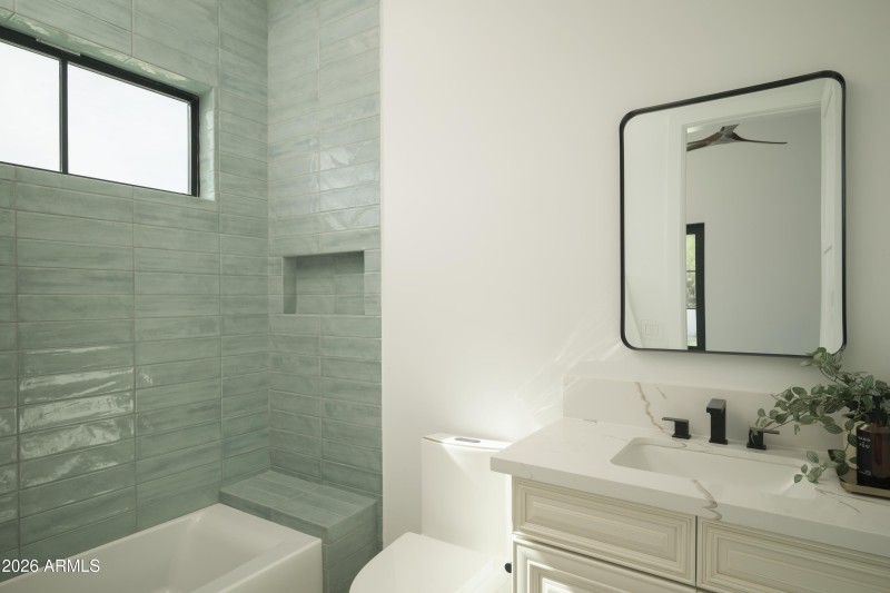 Ensuite