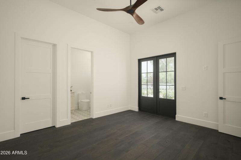Ensuite