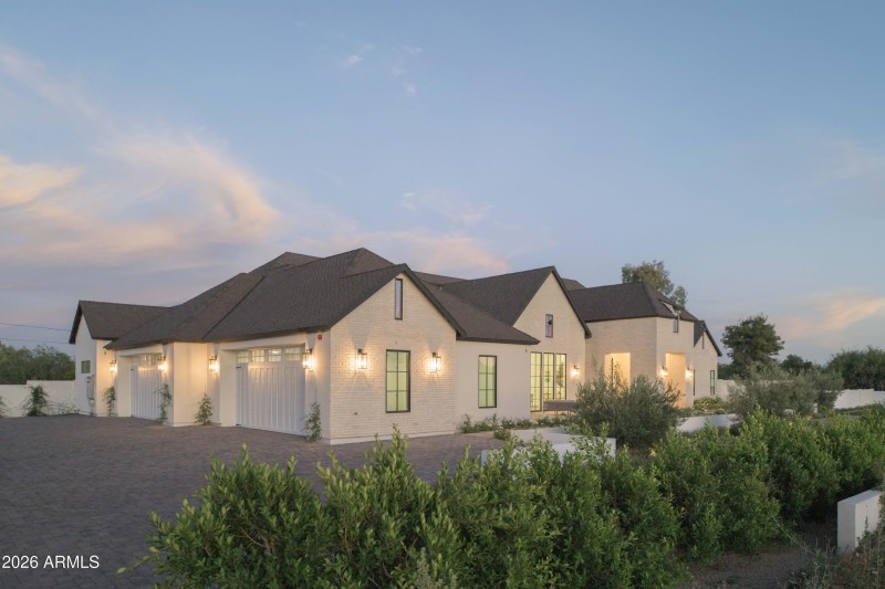 4-Car Garage