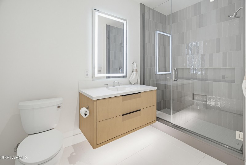 B405 Guest Bathroom