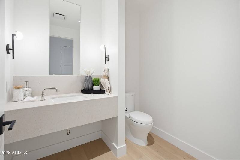 B405 Powder Room