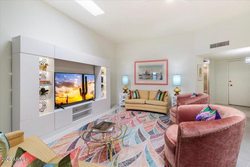 Smart TV and Ample Seating