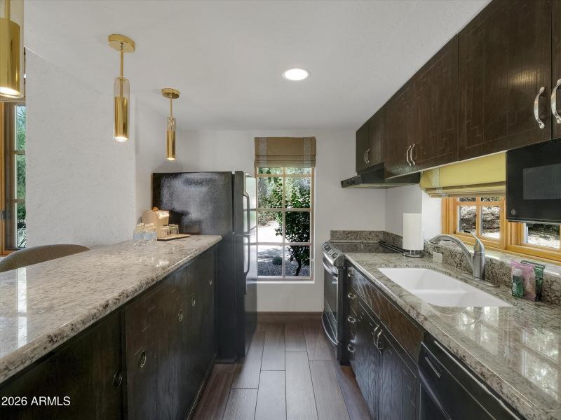 camelback-inn-condo-hotel-kitchen-update