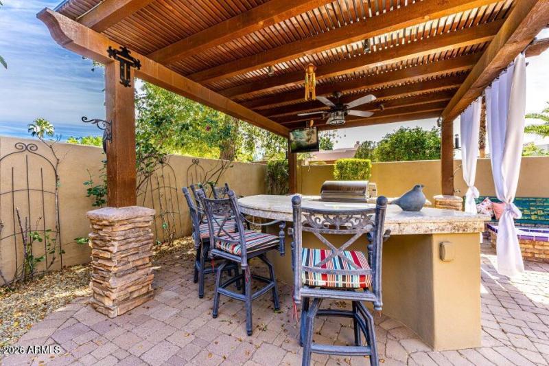 BBQ - gazebo