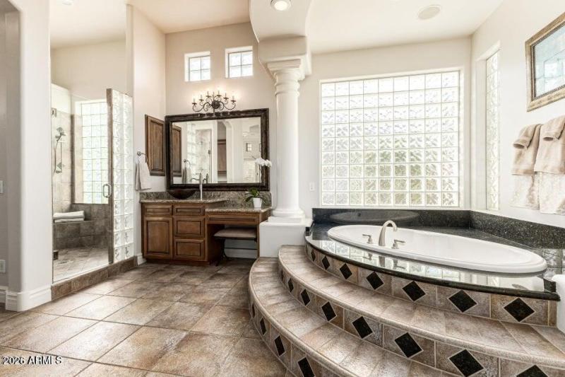 Master Bathroom - Jacuzzi