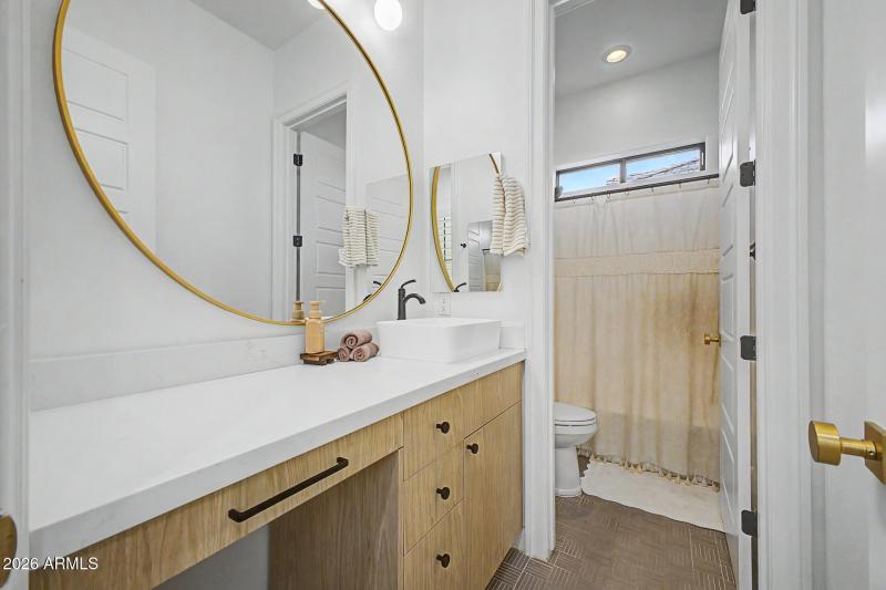 Bathroom 2- 1