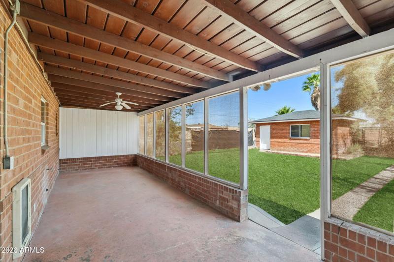 32-web-or-mls-1802-e-missouri-ave