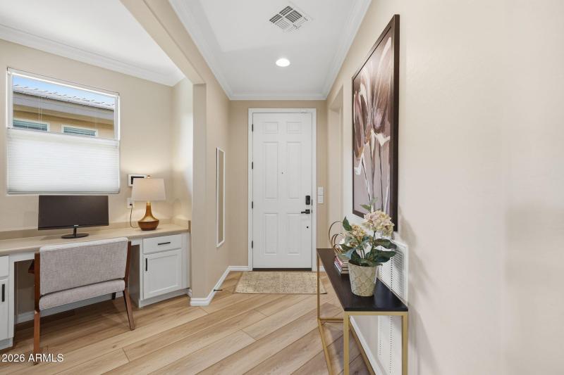 Office/Versatile Nook