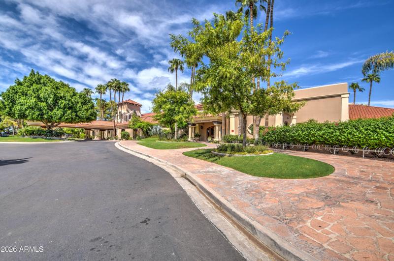 Val Vista Lakes Clubhouse Front