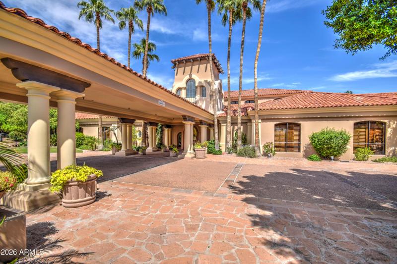 Val Vista Lakes Clubhouse West Wing