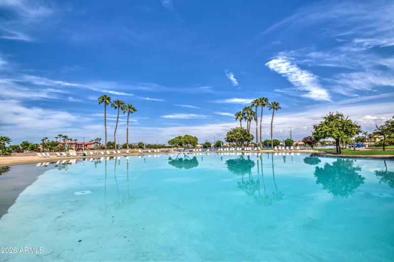 121 VVL Beach Pool