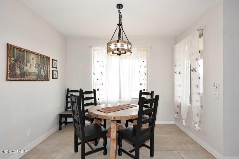 Dining Room-DVT