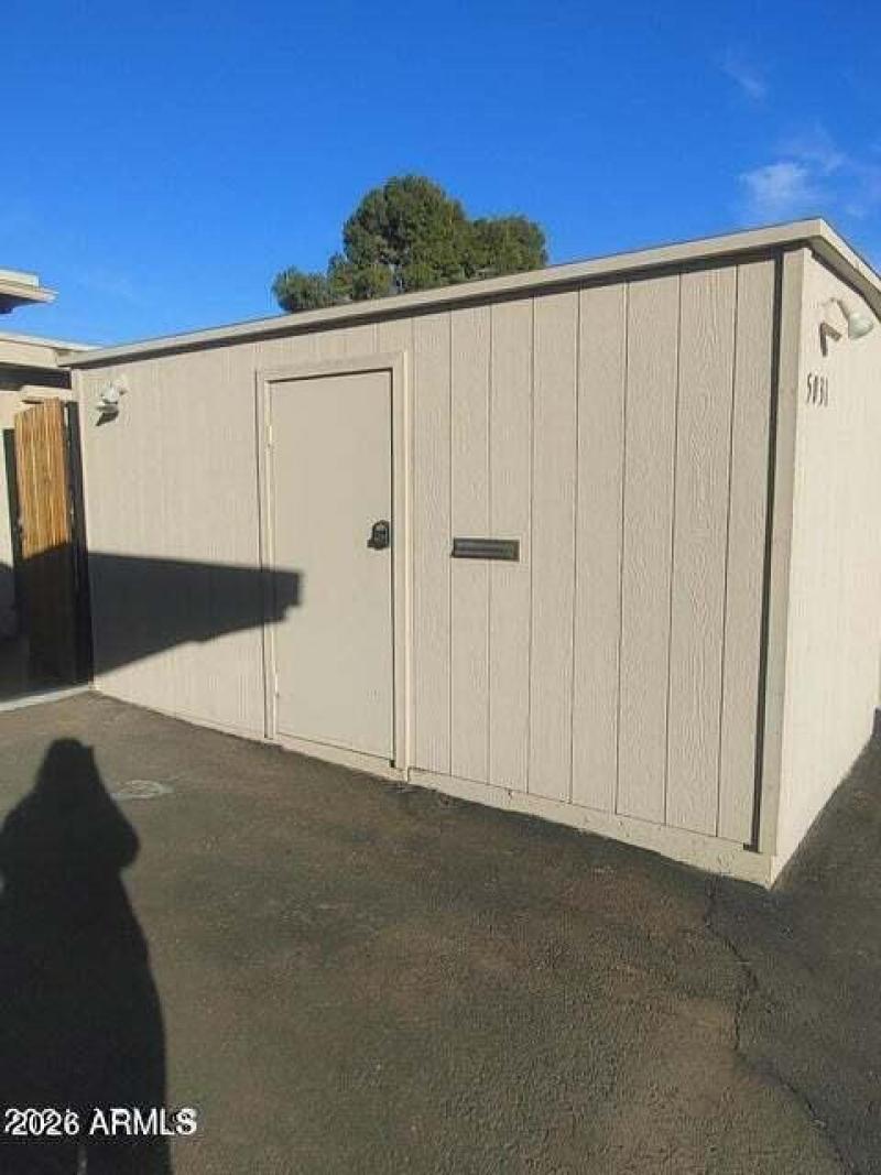 Shed