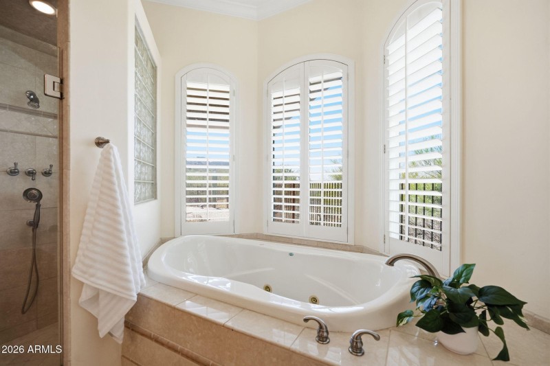 Jetted Soaking Tub