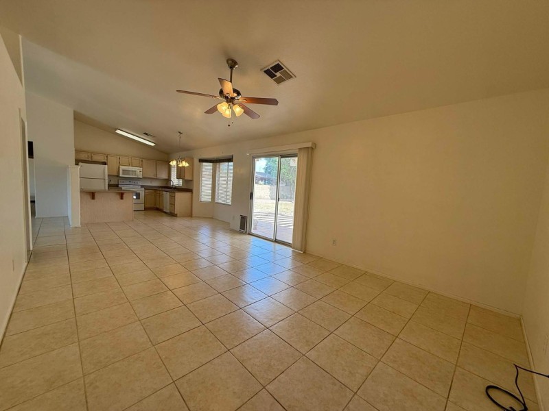 Photo #10