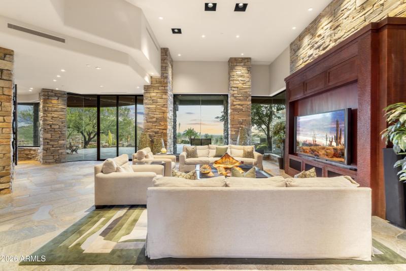 016_Living Room