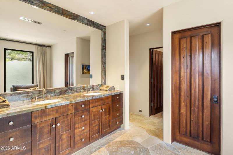 053_Bathroom
