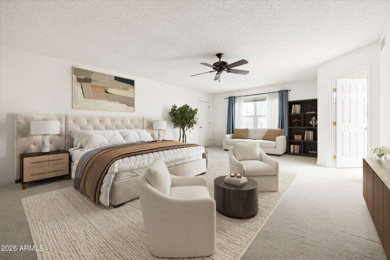Primary Suite (Upstairs)