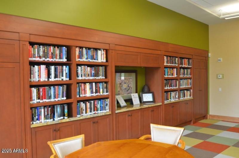 17 Honors Library