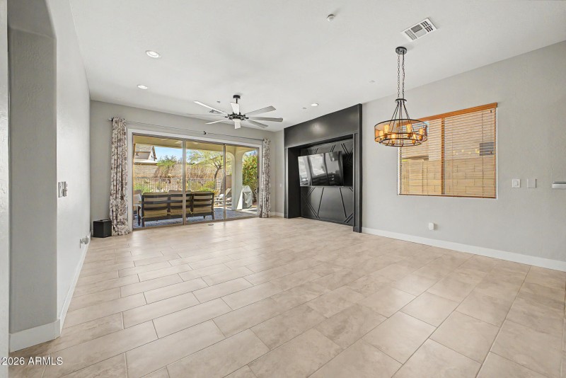 Open Floor Plan 4