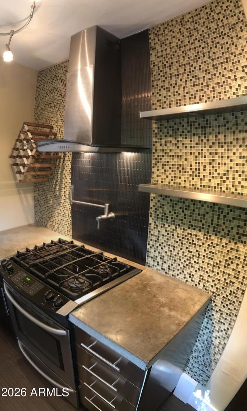UNIT 1 KITCHEN