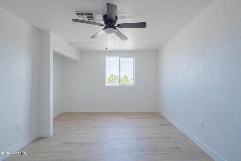 Bedroom 3-3