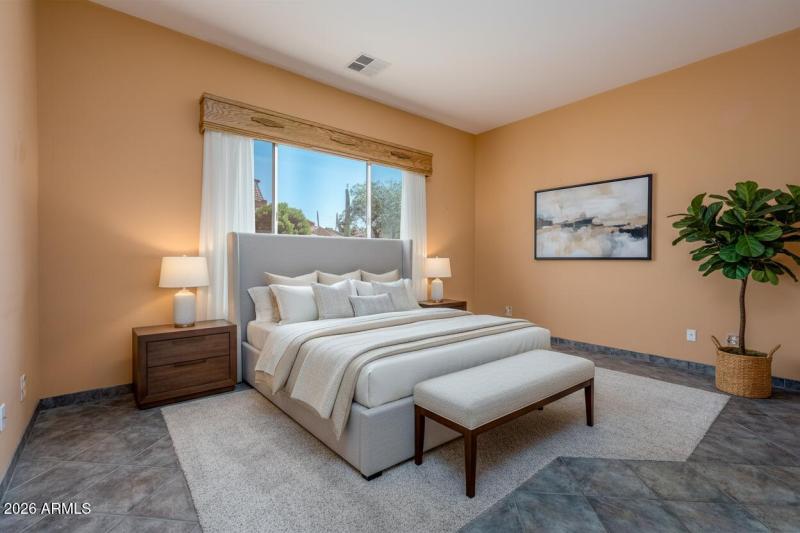 5330 staged mbedroom