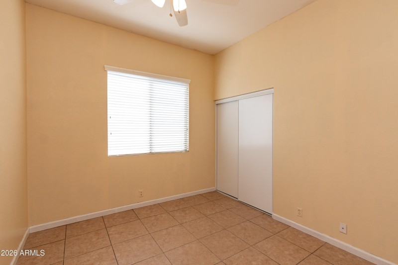 Blaine-3317 W Via Del Sol Dr-21