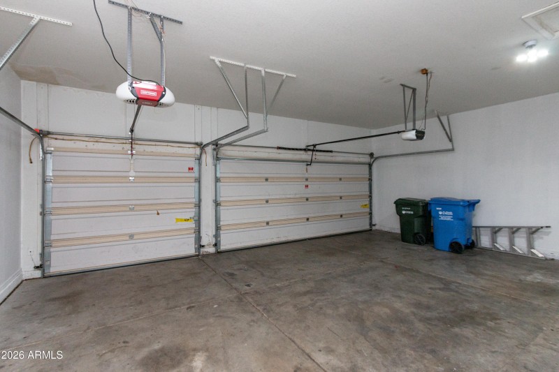 Blaine-3317 W Via Del Sol Dr-15