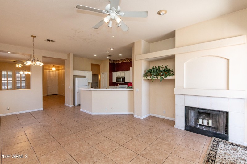 Blaine-3317 W Via Del Sol Dr-9