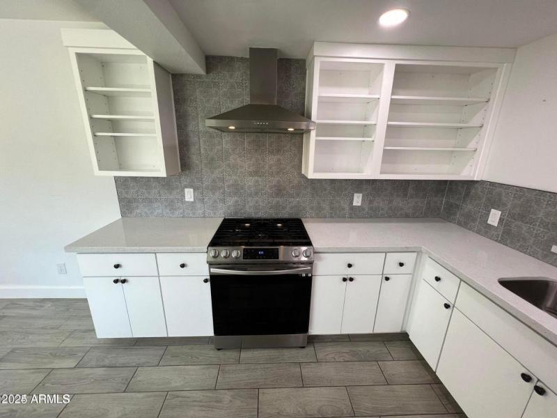 Quartz Countertop Kitchen