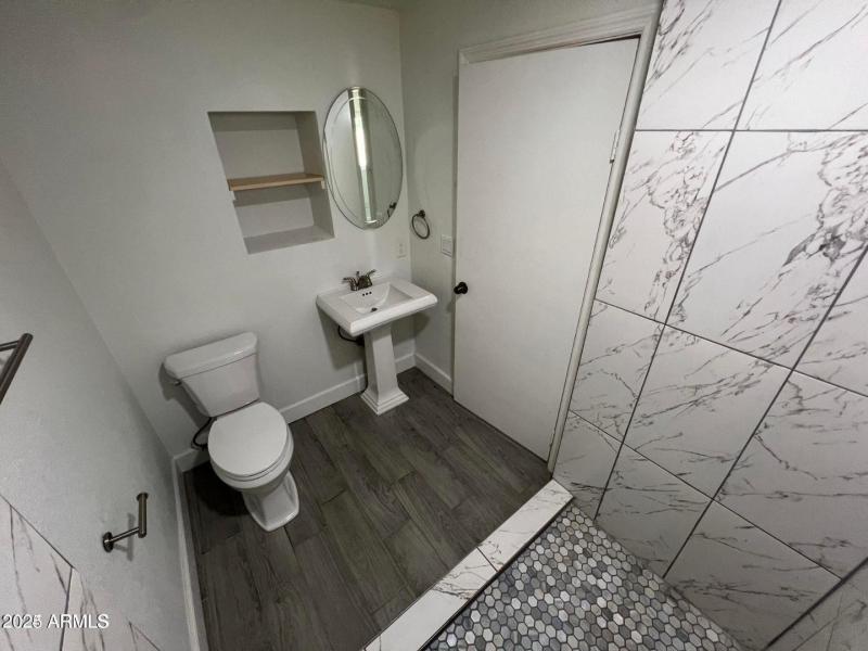 Updated Primary Bathroom
