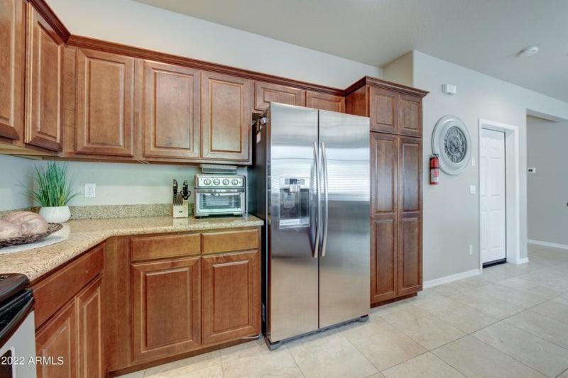 Plenty of Kitchen Storage