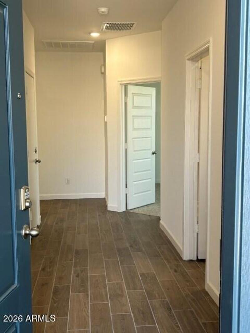 Entry lot 214 PV P1