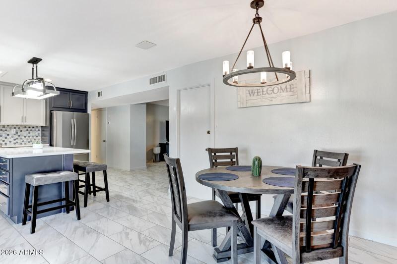 20_1524_E_Broadmore_Drive__20_mls