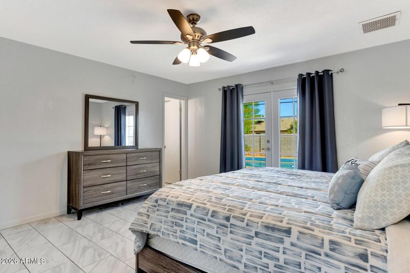 25_1524_E_Broadmore_Drive__25_mls