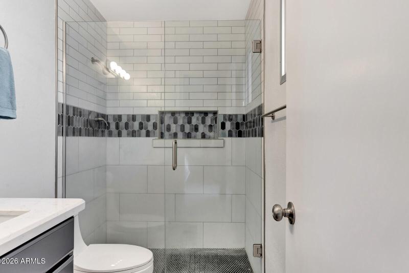 28_1524_E_Broadmore_Drive__28_mls