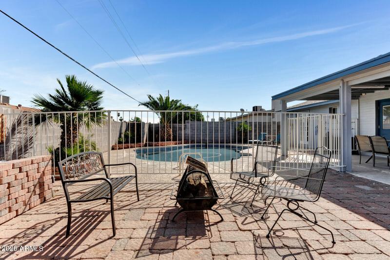42_1524_E_Broadmore_Drive__42_mls