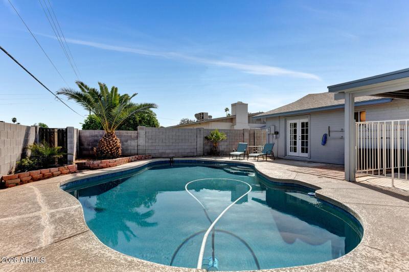 47_1524_E_Broadmore_Drive__47_mls