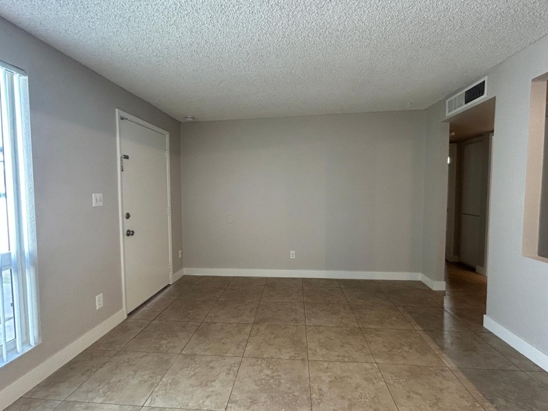 Photo #3