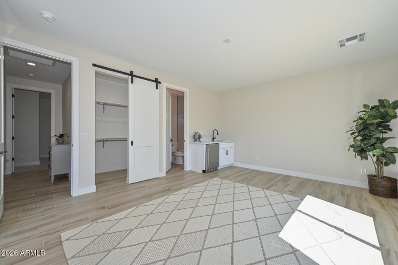 2nd Bedroom2