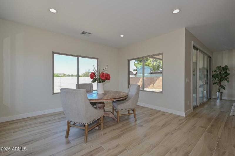Breakfast Room