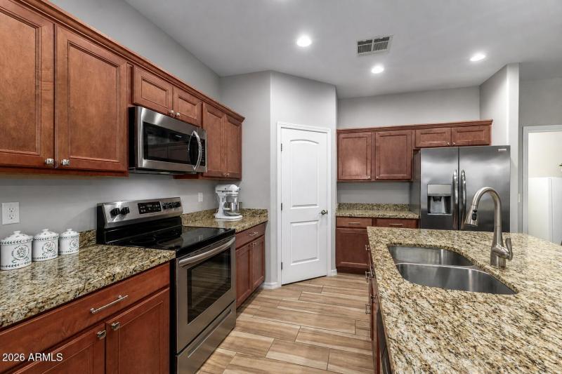 Kitchen 1