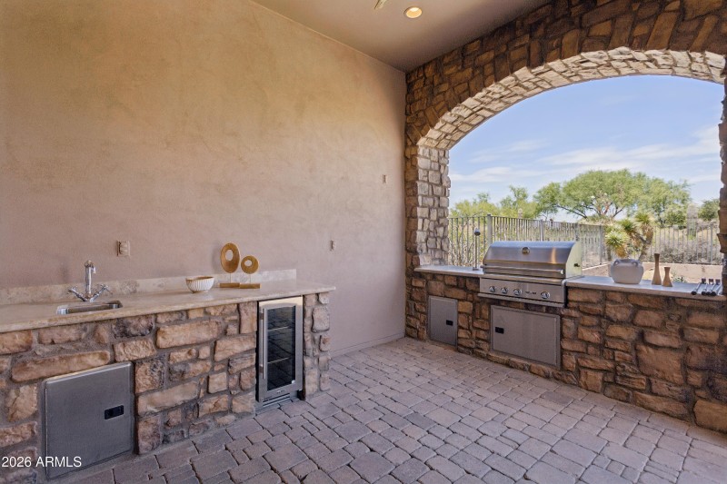 Outdoor Kitchen