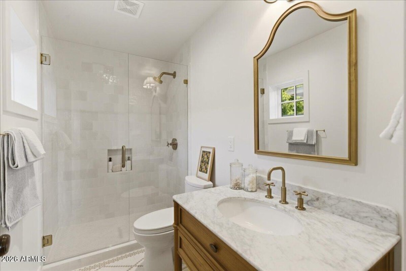 Ensuite Guest Bath 2