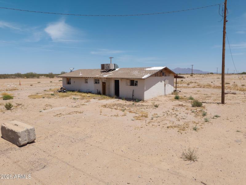 4975 W Pretzer - Bunkhouse Front Right
