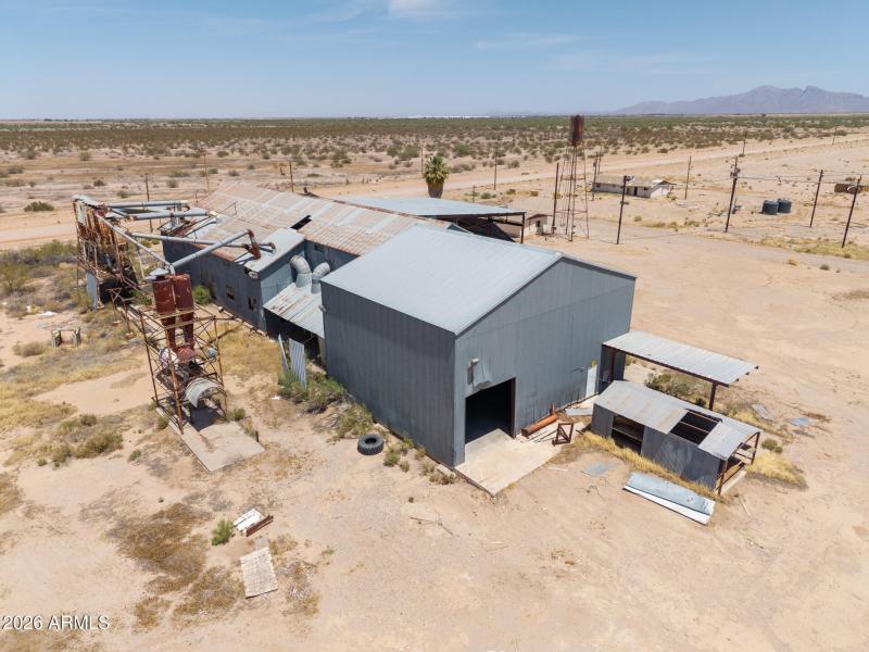4975 W Pretzer - Gin Back Right