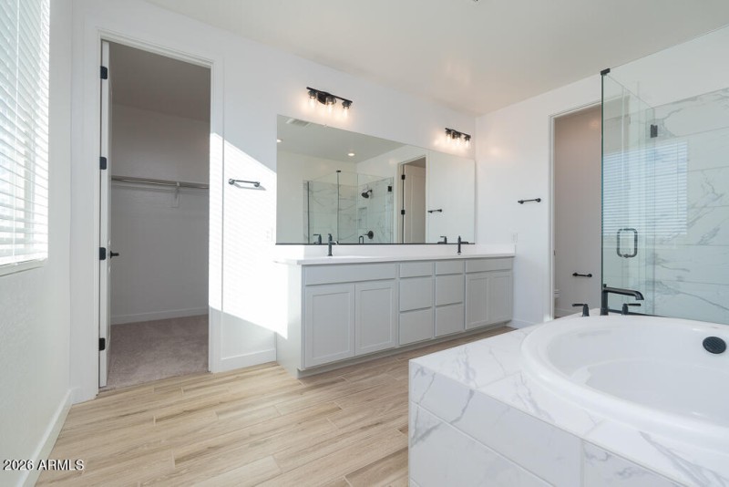 Tri Pointe Terraza 133 - Primary Bathroo