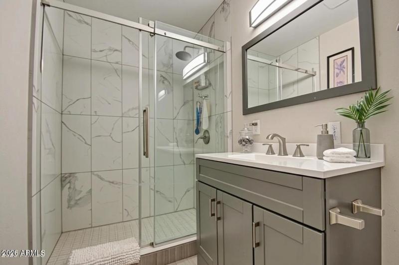 Bathroom 2-pic 1