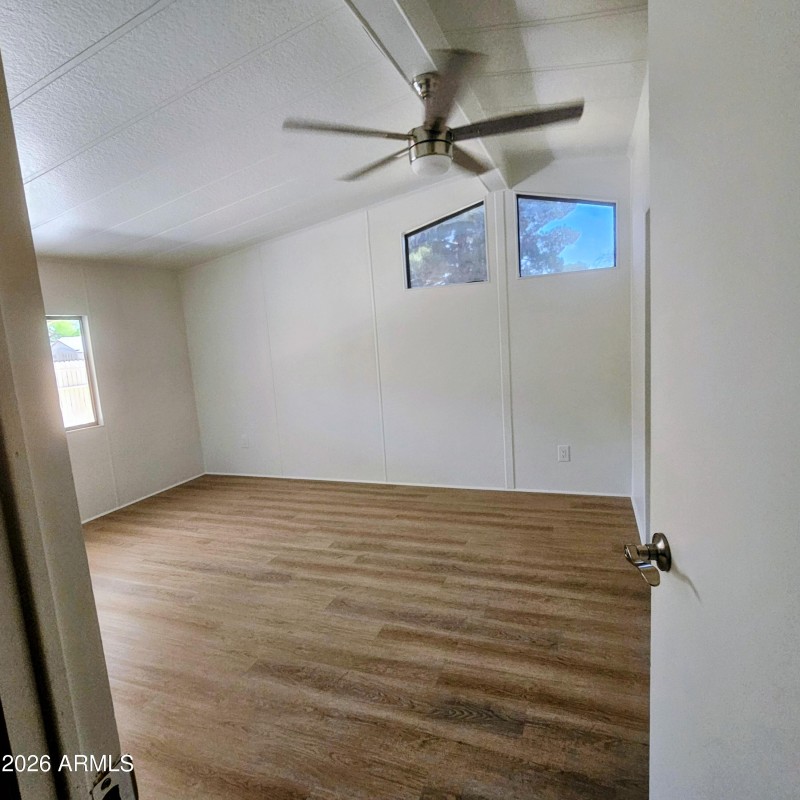 18028 Master bedroom